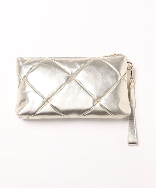 COLE HAAN(コールハーン)の「エッセンシャルキルテッド クラッチ womens(ハンドバッグ・レディース・ゴールド・OSFA)」の2枚目の写真