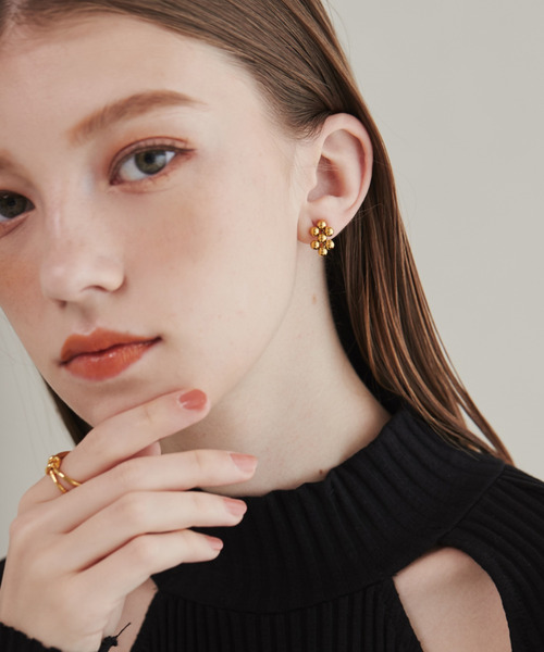 ciite' surgical stainless(シーテサージカルステンレス)の「【 金属アレルギー対応 】 モチーフイヤリング サージカルステンレス (両耳用)(イヤリング・レディース・ゴールド/シルバー・FREE)」の3枚目の写真