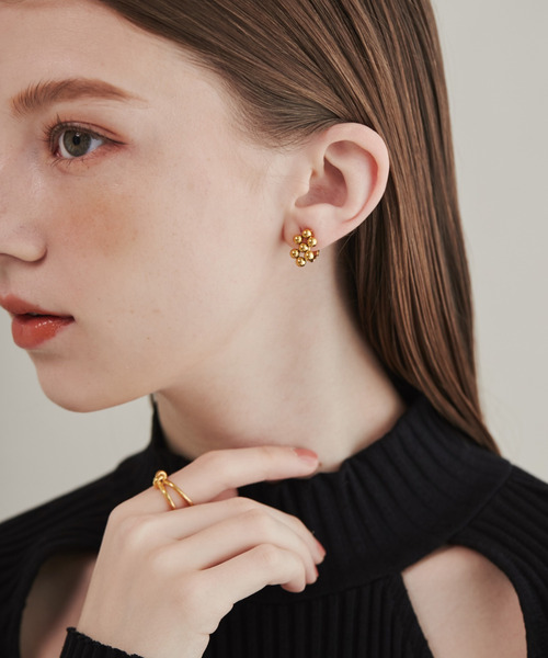 ciite' surgical stainless(シーテサージカルステンレス)の「【 金属アレルギー対応 】 モチーフイヤリング サージカルステンレス (両耳用)(イヤリング・レディース・ゴールド/シルバー・FREE)」の6枚目の写真