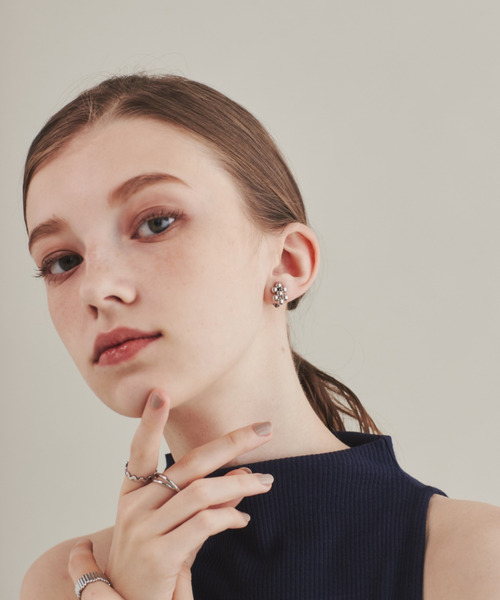 ciite' surgical stainless(シーテサージカルステンレス)の「【 金属アレルギー対応 】 モチーフイヤリング サージカルステンレス (両耳用)(イヤリング・レディース・ゴールド/シルバー・FREE)」の10枚目の写真