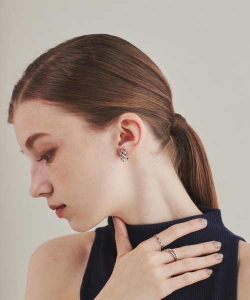 ciite' surgical stainless(シーテサージカルステンレス)の「【 金属アレルギー対応 】 モチーフイヤリング サージカルステンレス (両耳用)(イヤリング・レディース・ゴールド/シルバー・FREE)」の11枚目の写真