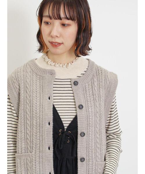 Samansa Mos2（サマンサ モスモス）の「ケーブル編みニットベスト
