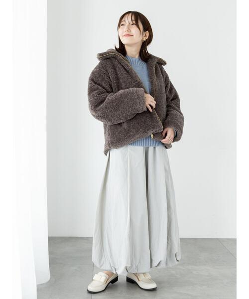 Te chichi TERRASSE（テチチテラス）の「ボリュームボアブルゾン（ブルゾン・レディース・モカ/オフホワイト/チャコールグレー・F）」の6枚目の写真