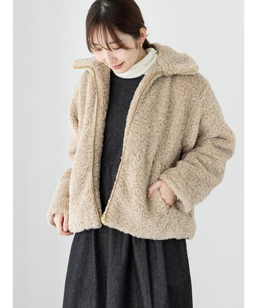 Te chichi TERRASSE（テチチテラス）の「ボリュームボアブルゾン（ブルゾン・レディース・モカ/オフホワイト/チャコールグレー・F）」の10枚目の写真