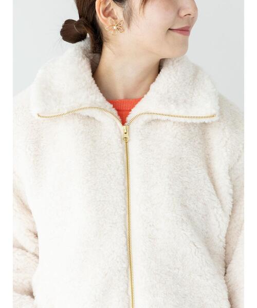 Te chichi TERRASSE（テチチテラス）の「ボリュームボアブルゾン（ブルゾン・レディース・モカ/オフホワイト/チャコールグレー・F）」の16枚目の写真