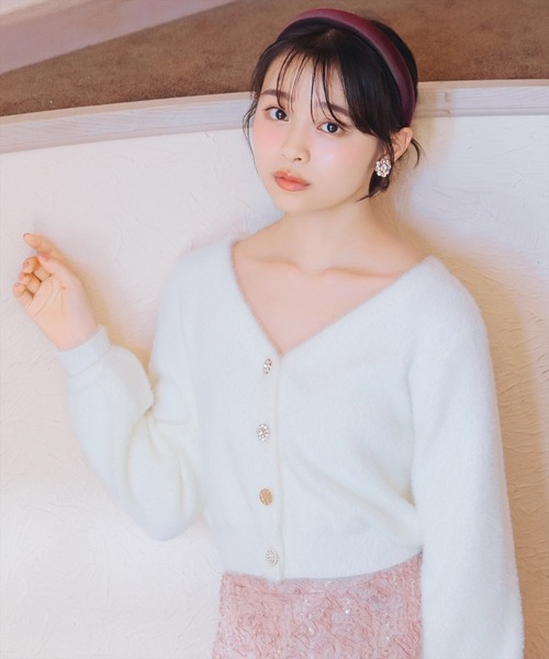 WILLSELECTION（ウィルセレクション）の「ラメシャギーVネックカーディガン（カーディガン/ボレロ・レディース・ベージュ/オフホワイト/サックスブルー/ラベンダー・FREE）」の10枚目の写真