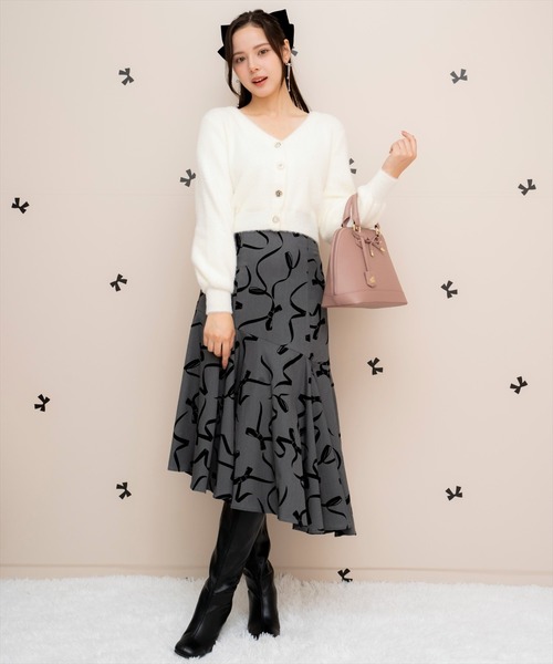 WILLSELECTION（ウィルセレクション）の「ラメシャギーVネックカーディガン（カーディガン/ボレロ・レディース・ベージュ/オフホワイト/サックスブルー/ラベンダー・FREE）」の6枚目の写真