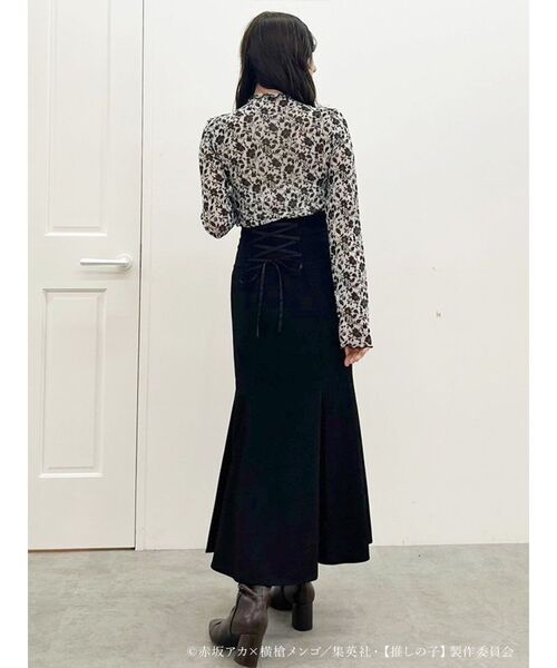 MERCURYDUO(マーキュリーデュオ)の「TVアニメ【推しの子】プリントチュールメロートップス(Tシャツ/カットソー・レディース・ピンク/ブラック・FREE)」の6枚目の写真