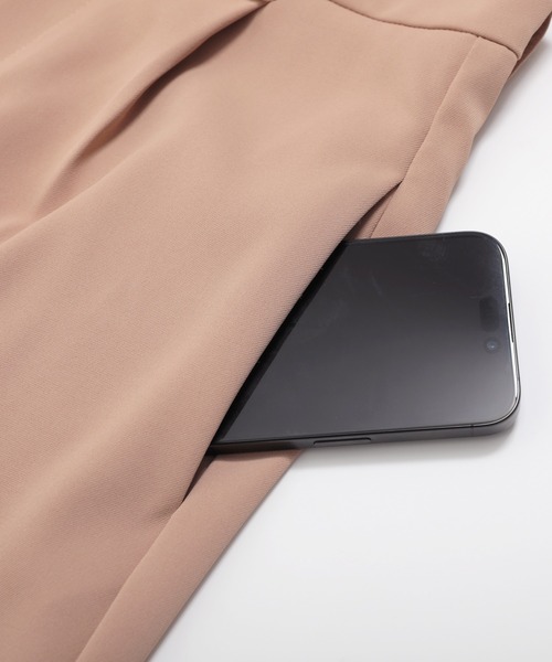 MERAKI(メラキ)の「セミワイドタックパンツ(その他パンツ・レディース・ベージュ/ブラック/ライトグレー/アイボリー・S/M)」の20枚目の写真