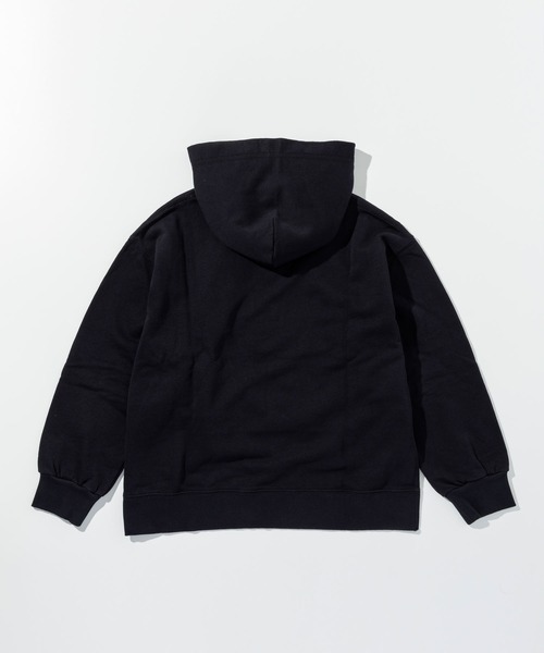 MM6 Maison Margiela(エムエムシックス メゾン マルジェラ)の「MM6 Maison Margiela(エムエムシックス メゾン マルジェラ)Kids & Junior ブランドロゴフーディーパーカープルオーバー(スウェット・キッズ・ライトブルー/ブラック・12Y/14Y/16Y)」の4枚目の写真