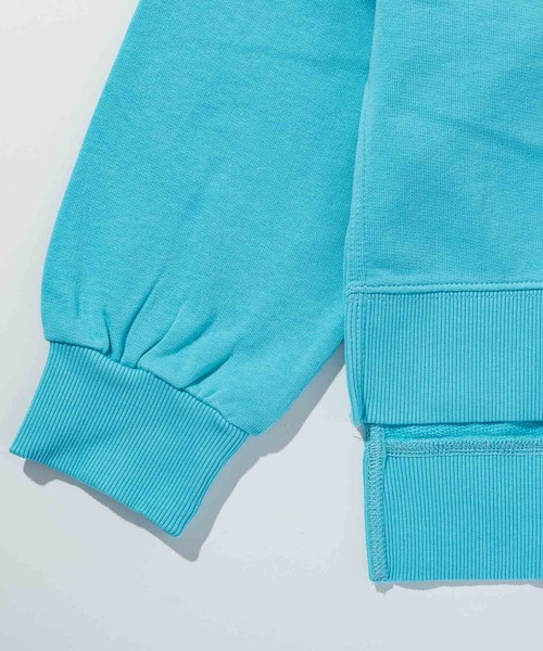 MM6 Maison Margiela(エムエムシックス メゾン マルジェラ)の「MM6 Maison Margiela(エムエムシックス メゾン マルジェラ)Kids & Junior ブランドロゴフーディーパーカープルオーバー(スウェット・キッズ・ライトブルー/ブラック・12Y/14Y/16Y)」の6枚目の写真
