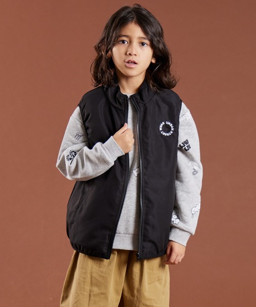 PAIRMANON STREET（ペアマノンストリート）の「【PAIRMANON STREET】モチーフ 胸刺繍 中綿 パディング シームレス ベスト（ベスト・キッズ・ベージュ/ブラック/オフホワイト・120/90/140/160/130/150/110/100）」の11枚目の写真