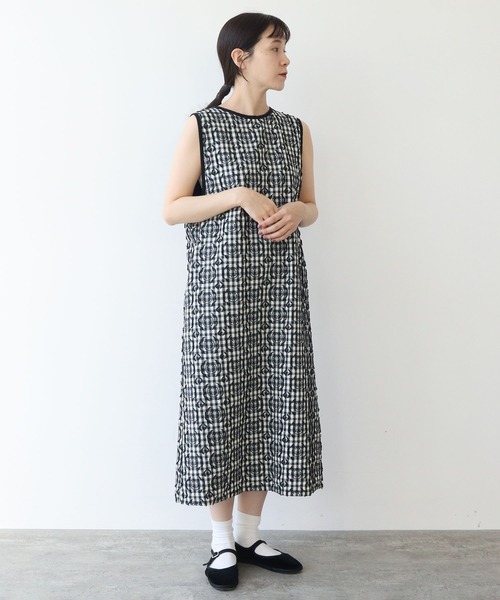 yuni(ユニ )の「●ハナ×チェック ジャカード ノースリワンピース(ワンピース・レディース・ブラック・FREE)」の19枚目の写真