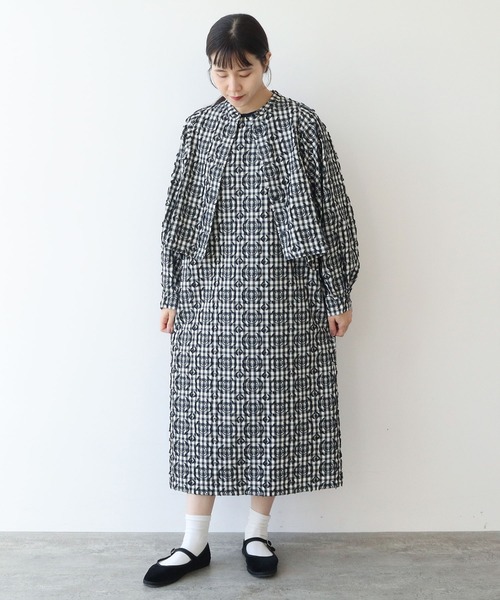 yuni(ユニ )の「●ハナ×チェック ジャカード ノースリワンピース(ワンピース・レディース・ブラック・FREE)」の15枚目の写真