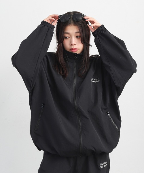 ZIP FIVE(ジップファイブ)の「【ZIP FIVE】 ワンポイント刺繍 ドローコード内蔵 ナイロン トラックジャケット 【セットアップ可能】(ナイロンジャケット・メンズ・ネイビー/チャコール/ブルー/ブラック・MEDIUM/LARGE)」の17枚目の写真