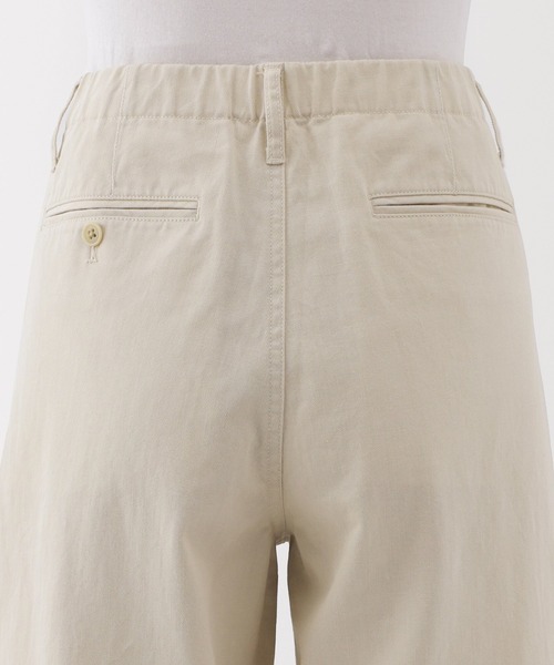 無印良品（ムジルシリョウヒン）の「婦人　ムラ糸　チノタックワイドパンツ（その他パンツ・レディース・ダークグレー/ダークベージュ/ブラック/アイボリー・S/M/L/XL）」の9枚目の写真