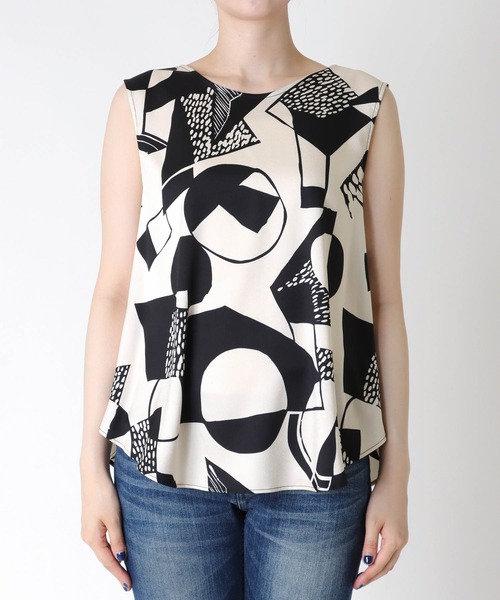 TITE IN THE STORE（ティテ　インザ　ストア）の「【CHIGNON/シニヨン】前後2WAYアート柄ブラウス（シャツ/ブラウス・レディース・カーキ/ブラック・38）」の12枚目の写真