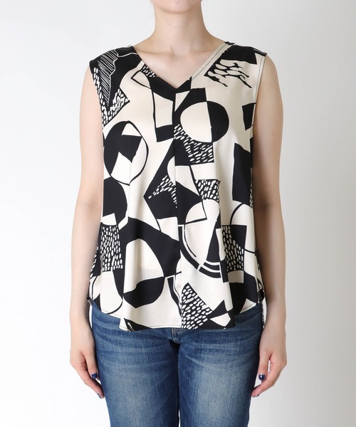 TITE IN THE STORE（ティテ　インザ　ストア）の「【CHIGNON/シニヨン】前後2WAYアート柄ブラウス（シャツ/ブラウス・レディース・カーキ/ブラック・38）」の18枚目の写真