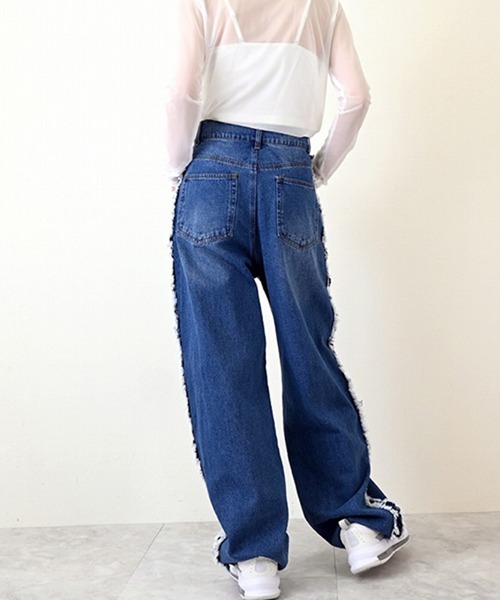 STYLEBLOCK(スタイルブロック)の「デニムサイドフリルパンツ(デニムパンツ・レディース・ライトブルー/ブラック/ブルー・S/M)」の7枚目の写真