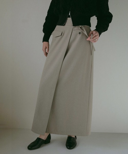 MANOF(マノフ)の「LINEN WRAP SKIRT(スカート・レディース・ブラック/ベージュ・S/M)」の6枚目の写真