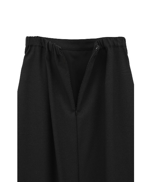 MANOF(マノフ)の「LINEN WRAP SKIRT(スカート・レディース・ブラック/ベージュ・S/M)」の4枚目の写真