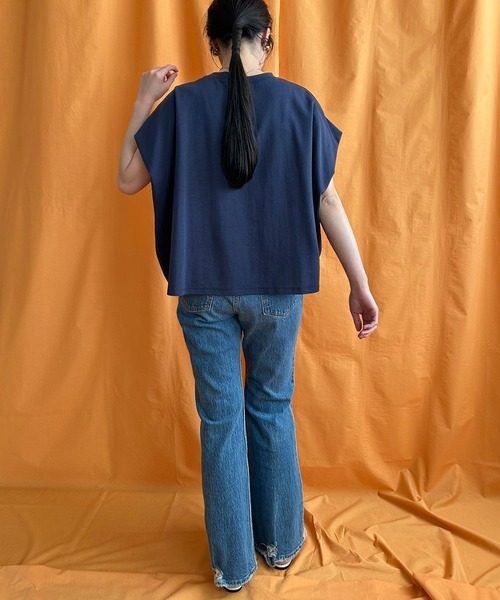 LHELBIE(レルビエ)の「パール+ロゴボックスTシャツ(Tシャツ/カットソー・レディース・ネイビー/チャコールグレー/オフホワイト・M)」の9枚目の写真