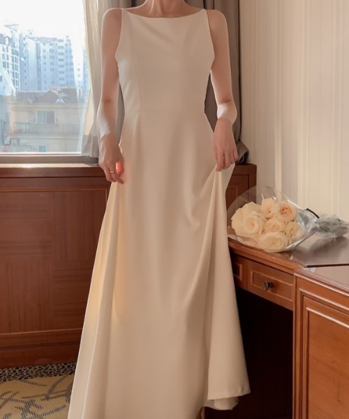 FAVORITO(ファヴォリート)の「シンプル袖なしキャミワンピース(ワンピース・レディース・ホワイト/ベージュ/ブラック・M/L)」の9枚目の写真