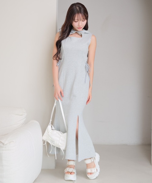 LIPSERVICE(リップサービス)の「フーディーマーメイドカットワンピース(ワンピース・レディース・ホワイト/ブラック/グレー・FREE)」の5枚目の写真