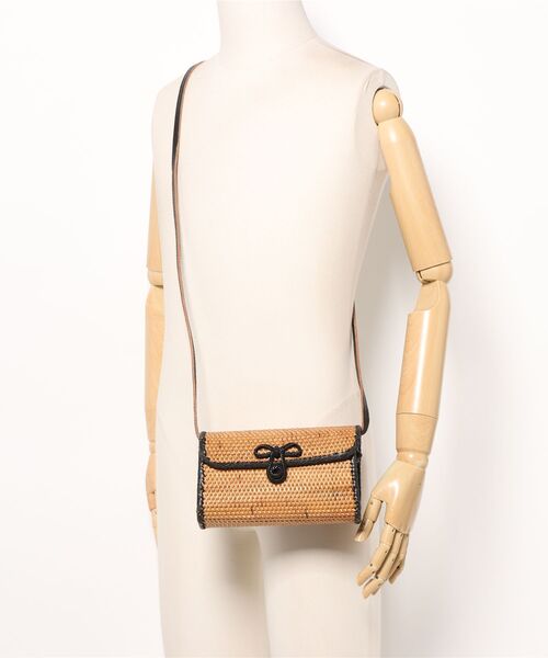 Three Four Time(スリーフォータイム)の「アタトリミング横長ショルダー(かごバッグ・レディース・ブラック/ナチュラル・FREE)」の7枚目の写真