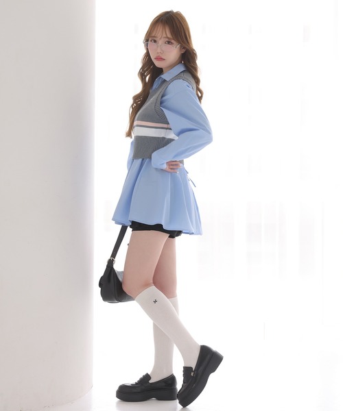 one after another NICE CLAUP（ワンアフターアナザーナイスクラップ）の「【-5㎏見え】バックレースアップシャツチュニック（シャツ/ブラウス・レディース・サックスブルー系/サックスブルー/オフホワイト・FREE）」の21枚目の写真