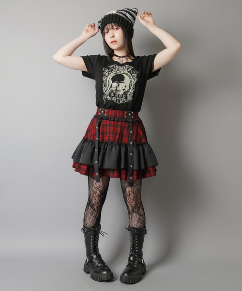 SPINNS（スピンズ）の「合皮チョーカー/クロスチェーン（チョーカー・レディース・ブラック・ONESIZE）」の2枚目の写真