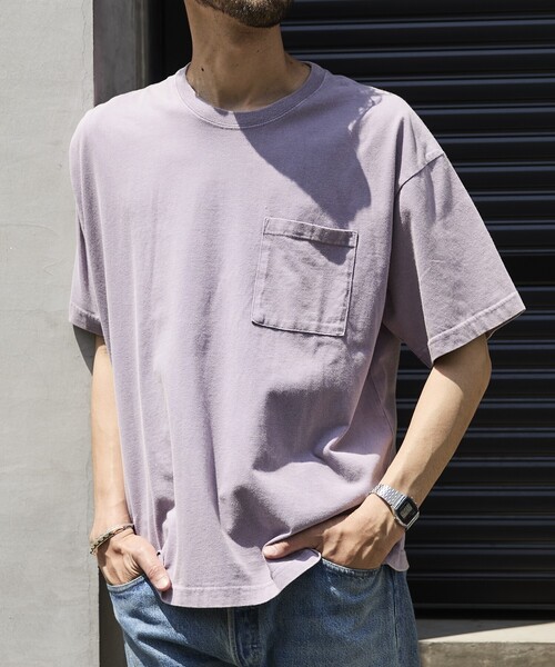 FREAK'S STORE(フリークスストア)の「リラックスフィット パウダー加工 ショートスリーブTシャツ(Tシャツ/カットソー・メンズ・ブラウン/レッド/ネイビー/パープル/チャコールグレー・MEDIUM/LARGE/SMALL)」の4枚目の写真