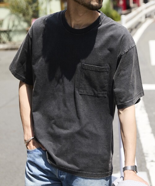 FREAK'S STORE(フリークスストア)の「リラックスフィット パウダー加工 ショートスリーブTシャツ(Tシャツ/カットソー・メンズ・ブラウン/レッド/ネイビー/パープル/チャコールグレー・MEDIUM/LARGE/SMALL)」の1枚目の写真