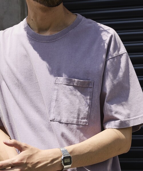 FREAK'S STORE(フリークスストア)の「リラックスフィット パウダー加工 ショートスリーブTシャツ(Tシャツ/カットソー・メンズ・ブラウン/レッド/ネイビー/パープル/チャコールグレー・MEDIUM/LARGE/SMALL)」の15枚目の写真