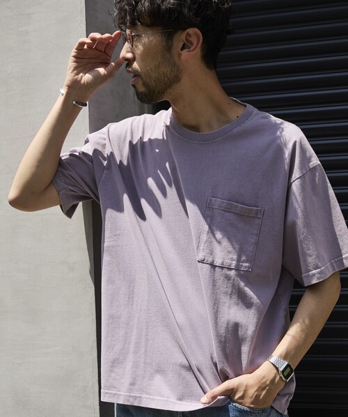 FREAK'S STORE(フリークスストア)の「リラックスフィット パウダー加工 ショートスリーブTシャツ(Tシャツ/カットソー・メンズ・ブラウン/レッド/ネイビー/パープル/チャコールグレー・MEDIUM/LARGE/SMALL)」の6枚目の写真
