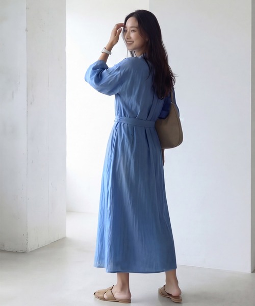 STYLE DELI(スタイルデリ)の「綿麻混紡ベルテッドシャツワンピース(ワンピース・レディース・ブルー/ホワイト系その他・1/2)」の9枚目の写真