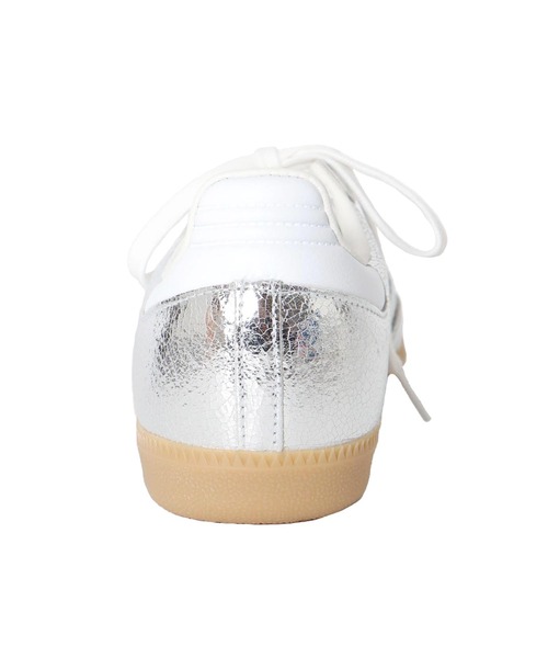 adidas Originals（アディダスオリジナルス）の「adidas originals / SAMBA OG W(サンバオージー NRY20 JR0035)（スニーカー・レディース・シルバー・23.5cm/24cm/24.5cm）」の4枚目の写真