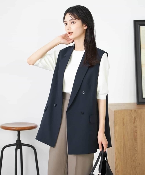 a.v.v（アーヴェヴェ）の「【洗える/イージーケア/UVカット/接触冷感/吸水速乾】サマーストレッチダブルジレ（その他アウター・レディース・ネイビー/ベージュ/ライトグレー・38/36/40）」の4枚目の写真