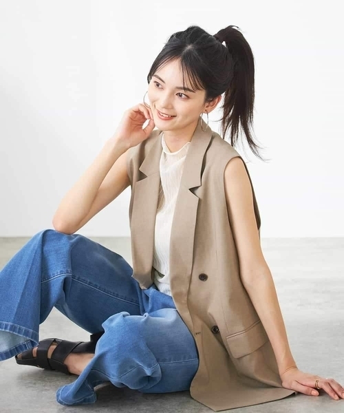 a.v.v（アーヴェヴェ）の「【洗える/イージーケア/UVカット/接触冷感/吸水速乾】サマーストレッチダブルジレ（その他アウター・レディース・ネイビー/ベージュ/ライトグレー・38/36/40）」の12枚目の写真