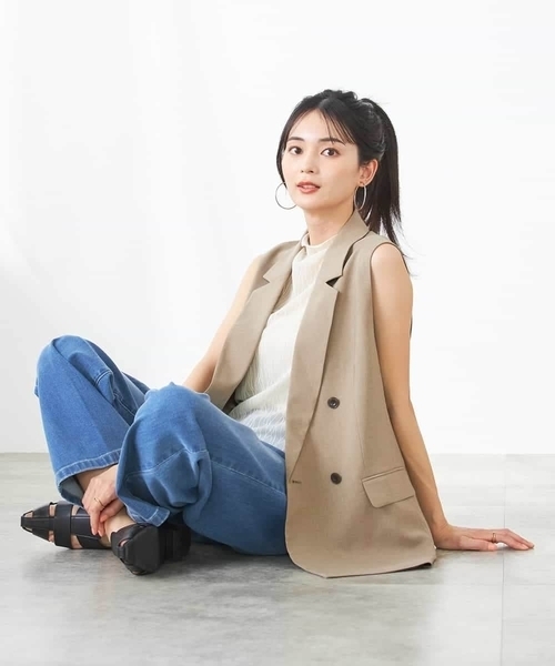 a.v.v（アーヴェヴェ）の「【洗える/イージーケア/UVカット/接触冷感/吸水速乾】サマーストレッチダブルジレ（その他アウター・レディース・ネイビー/ベージュ/ライトグレー・38/36/40）」の14枚目の写真