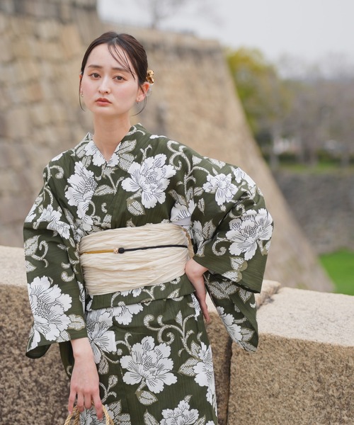 最終値下げ！utatane 浴衣 3点セット utatane｜utatane 浴衣3点セット 黒に錆茶の牡丹 3Lサイズ