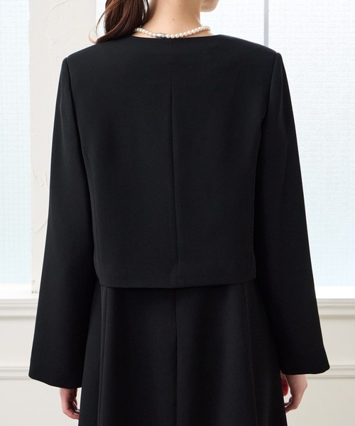 AIMER(エメ)の「【夏用喪服・礼服】ウォッシャブル Vネックフレアスリーブ サマーブラックフォーマルジャケット(ノーカラージャケット・レディース・ブラック・MEDIUM/LARGE)」の12枚目の写真