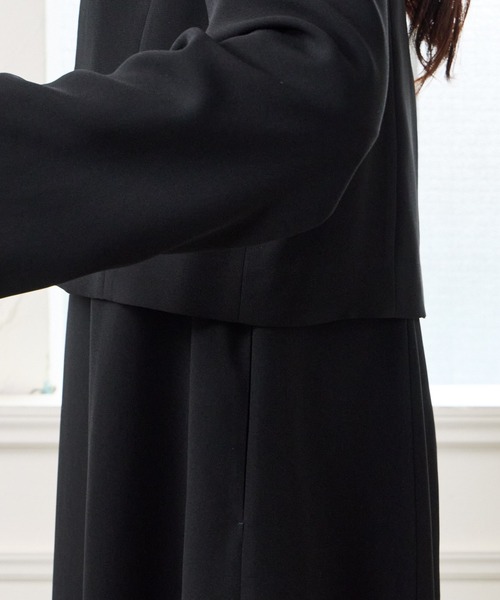 AIMER(エメ)の「【夏用喪服・礼服】ウォッシャブル Vネックフレアスリーブ サマーブラックフォーマルジャケット(ノーカラージャケット・レディース・ブラック・MEDIUM/LARGE)」の8枚目の写真