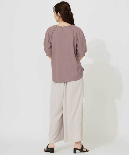ANY SIS(エニィスィス)の「着映えタックスリーブ カットソー(Tシャツ/カットソー・レディース・ブラック系/スカイブルー系/グリーン系/ダークブラウン系/ピンク系/アイボリー系・2)」の21枚目の写真