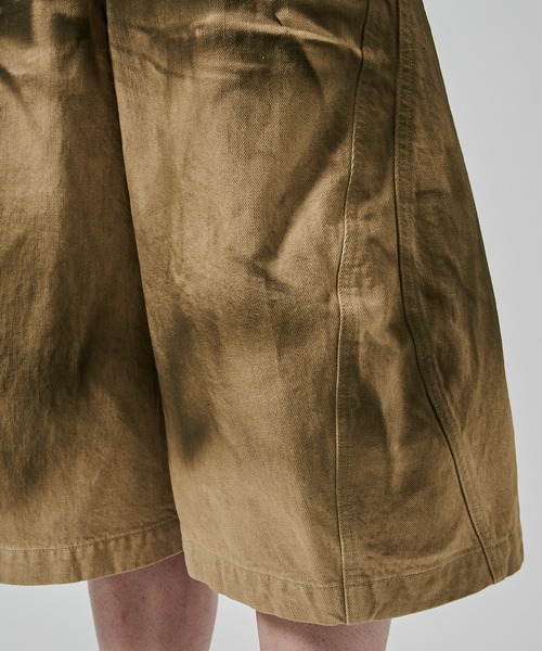 3D TWISTED SHORTS（デニムパンツ）｜NVRFRGT（ネヴァーフォーゲット