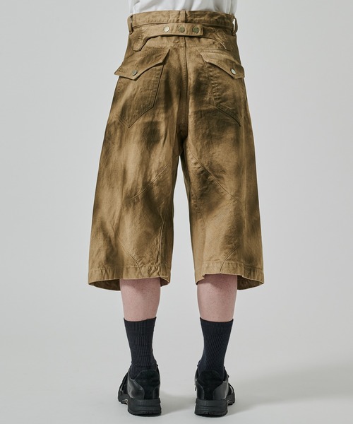 NVRFRGT(ネヴァーフォーゲット)の「3D TWISTED SHORTS(デニムパンツ・メンズ・ベージュ・1/2)」の5枚目の写真
