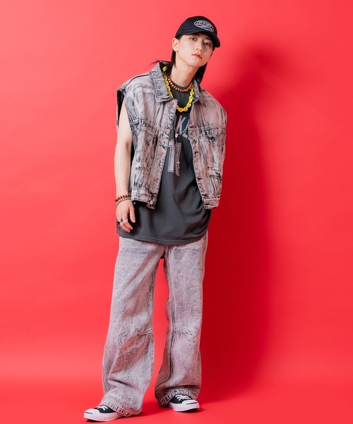 a.p.o.v.(エーピーオービー)の「a.p.o.v. オーバーサイズヴィンテージライクブリーチウォッシュデニムベスト(ベスト・メンズ・ブラック・ONESIZE)」の6枚目の写真