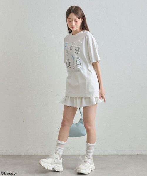 OLIVE des OLIVE(オリーブデオリーブ)の「miffy ribbon Big T(Tシャツ/カットソー・レディース・ホワイト/ブラック/オフホワイト・FREE)」の15枚目の写真