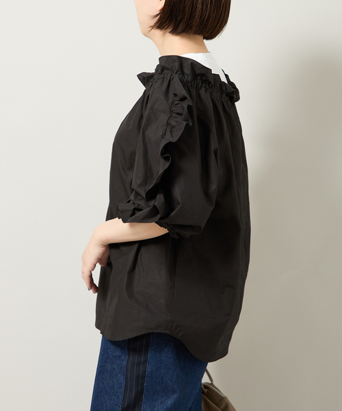Bonum（ボナム）の「オフショルダーフリルブラウス（シャツ/ブラウス・レディース・ブラック/ホワイト・FREE）」の5枚目の写真