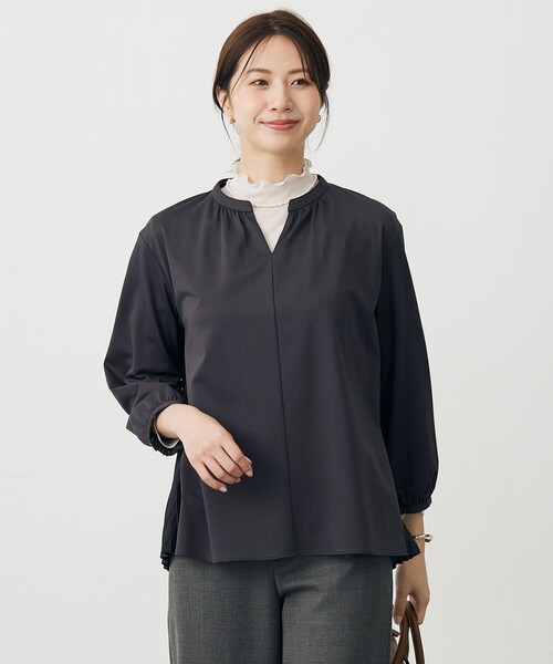 J.PRESS(ジェイプレス)の「コンパクトトリコット バックプリーツ カットソー(Tシャツ/カットソー・レディース・ダークブラウン系/ベージュ系/オレンジ系/ブルー系・T15/T13)」の22枚目の写真